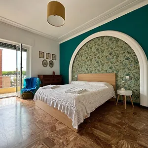 Casa Cele Centro Citta Vista Mare Vintimille